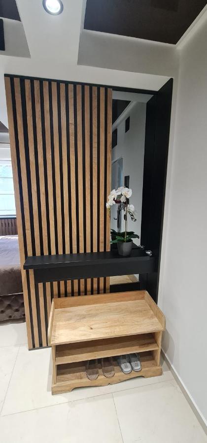 Design Apartment Platinium Spa Lux 5 Star "Havana" Completely Private Wellness & Spa Free Included Sauna & Jacuzzi & Salt Wall & Fire Place & 3D Ceilings & Business Wifi & Netflix & Keyless Code Entry & Full Smart App & Secure 2 Parking Place Cuprija Luaran gambar